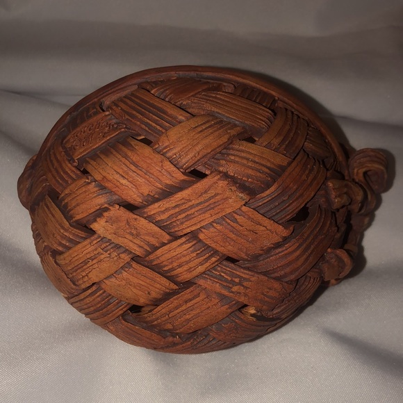 Ceramic Basket - Picture 3 of 6